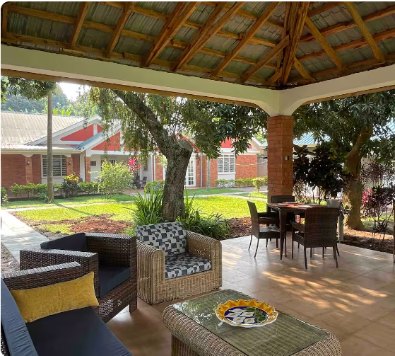 Kasana Sunshine Villa — Entire Villa & Garden