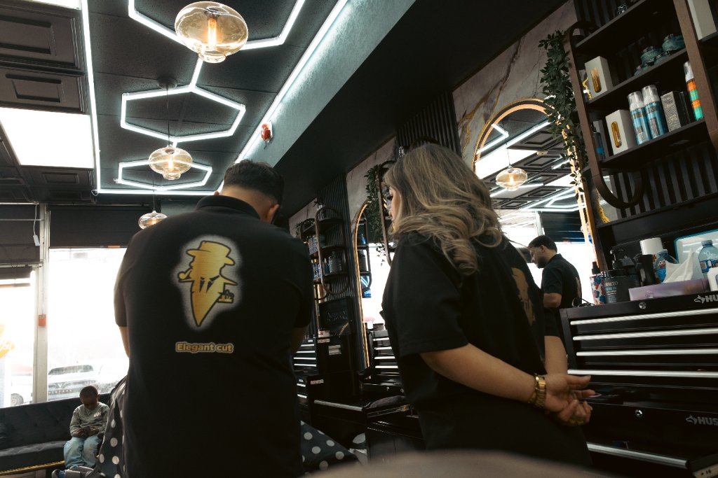 Intérieur luxueux du salon Elegant Cut