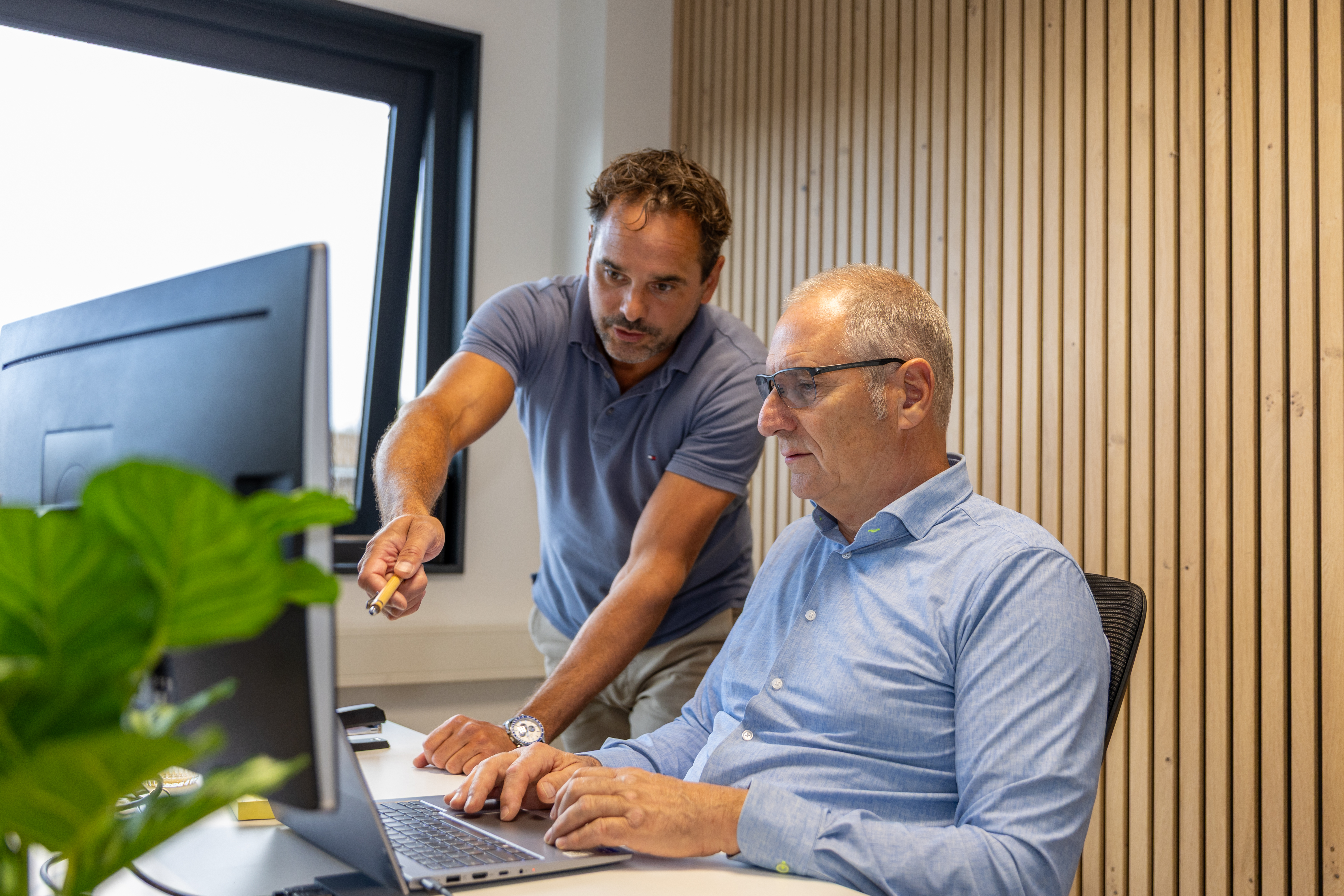 Samenwerken achter de monitor