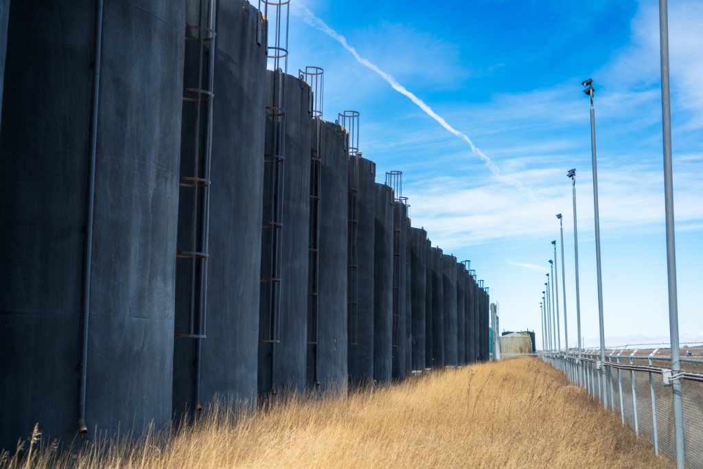 1000 BBL storage tank Alberta - Inclusive Energy view 2