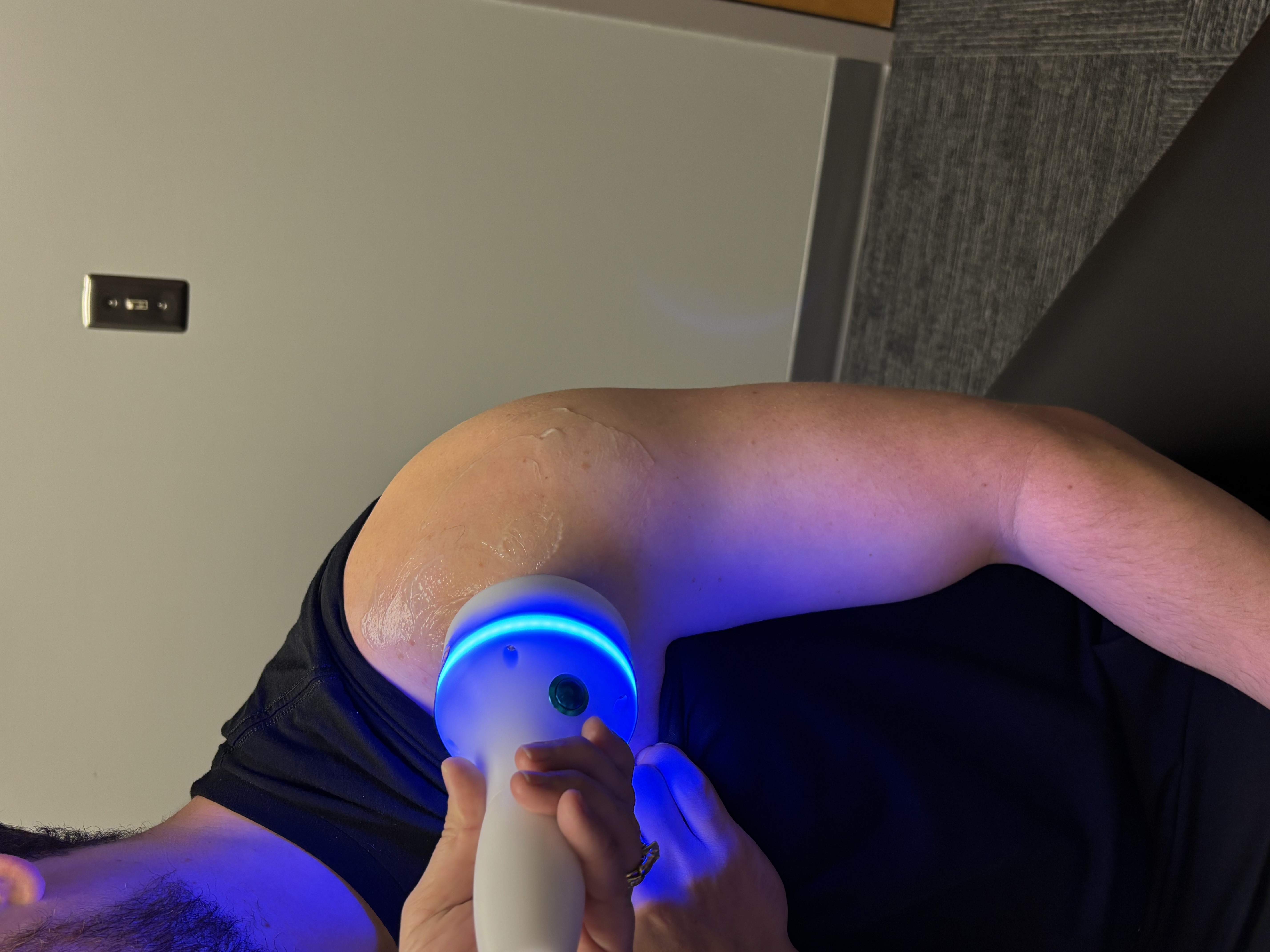 Shockwave therapy treating shoulder pain