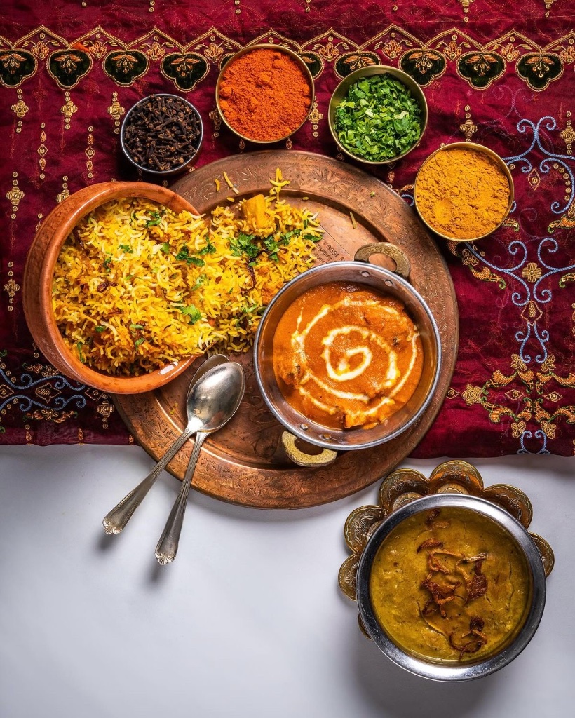 Three curry bowls