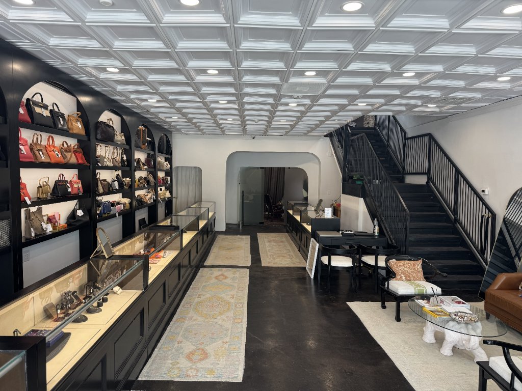 Showroom & Staircase