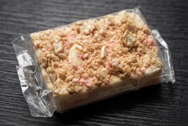 Velvet Strawberry Crème Brickies™