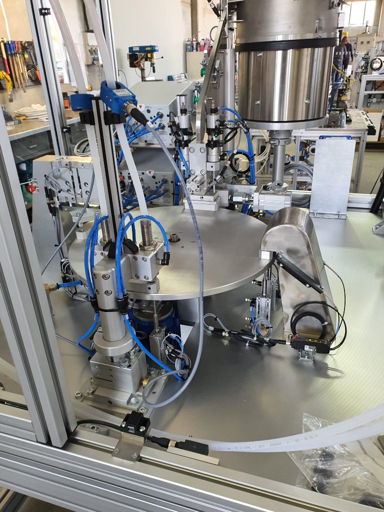 Macchine Automatiche con Tavola Rotante — Sistema di automazione industriale Zetatecno, Tezze sul Brenta Vicenza