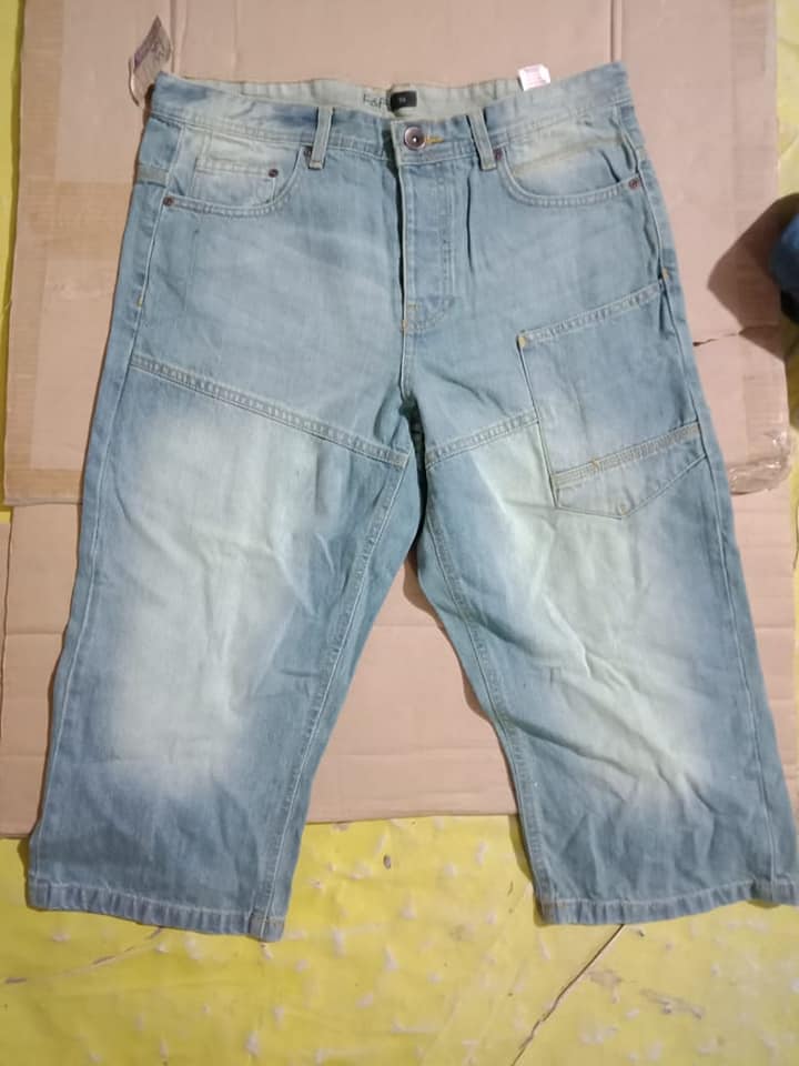 Stone-Washed Denim Capri