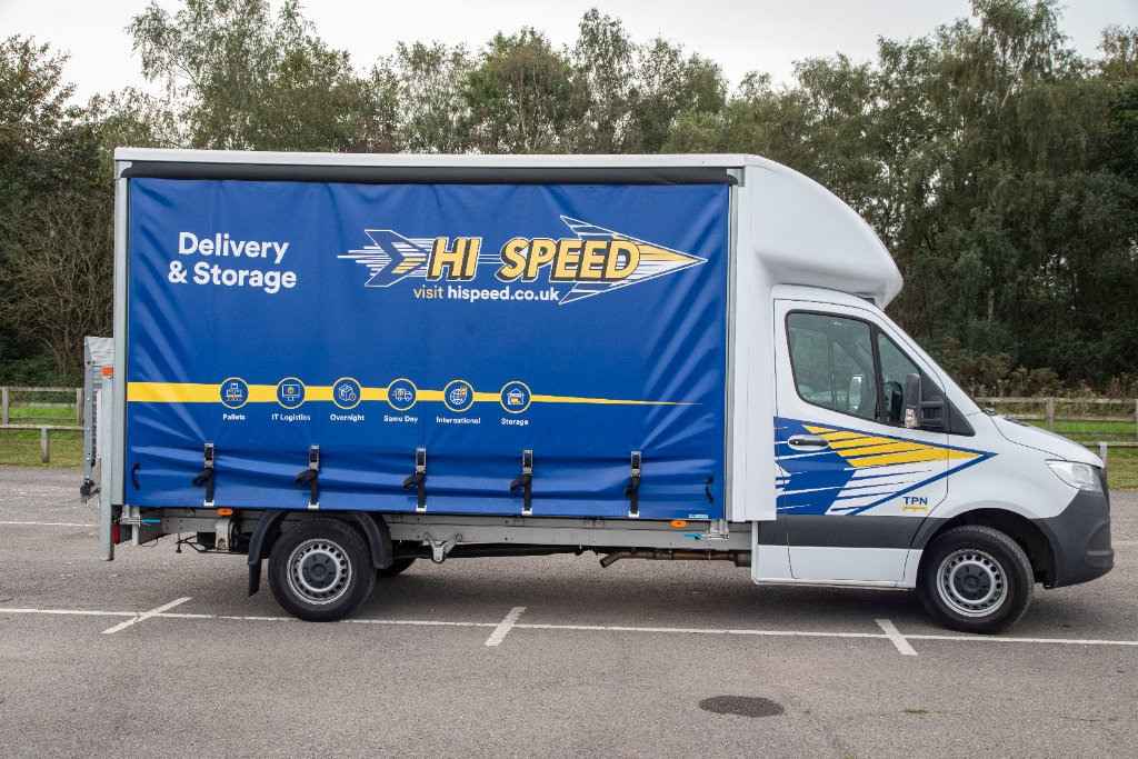 Mercedes Luton Van