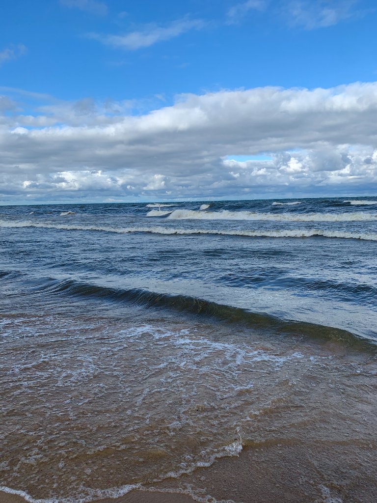 Lake Superior waves crashing on the shore