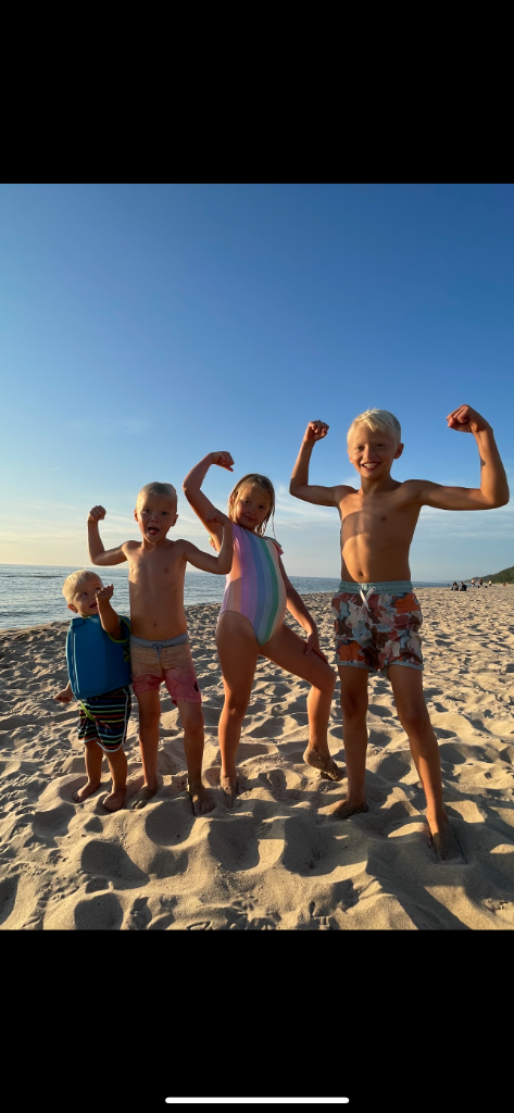 Finnish kids showing their SISU on the beach