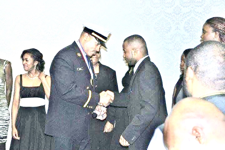 2020 Chief Tuazama Legacy Award — Gold Handshake