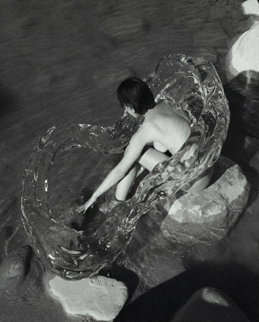 Black White River