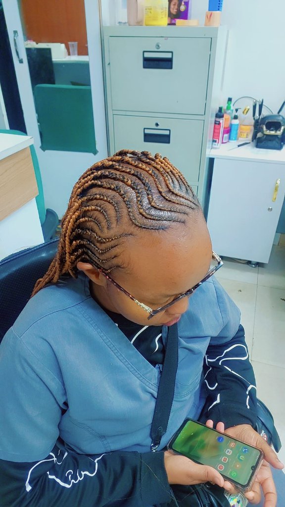 Cornrow style 70