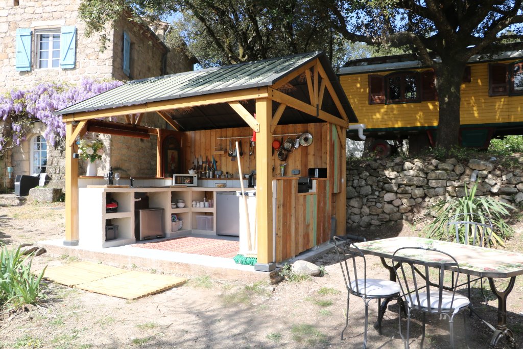 Shared Kitchen & Dining