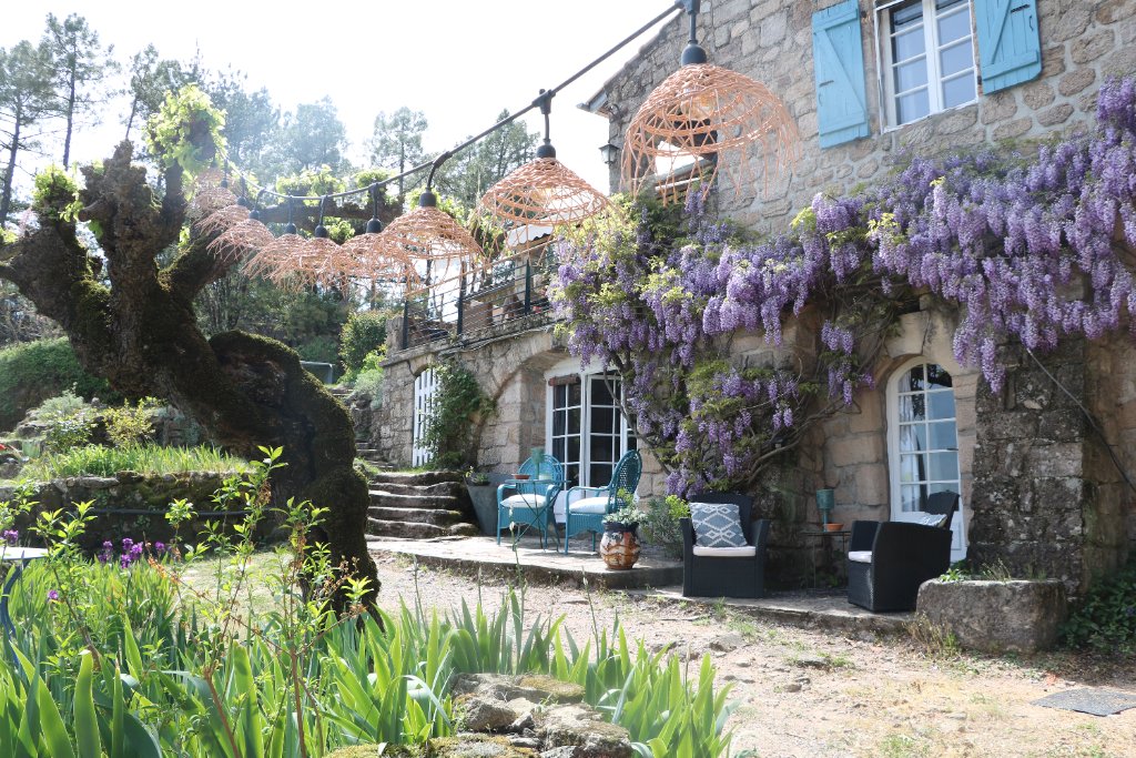 Yoga retreat at Maison d'Ardèche