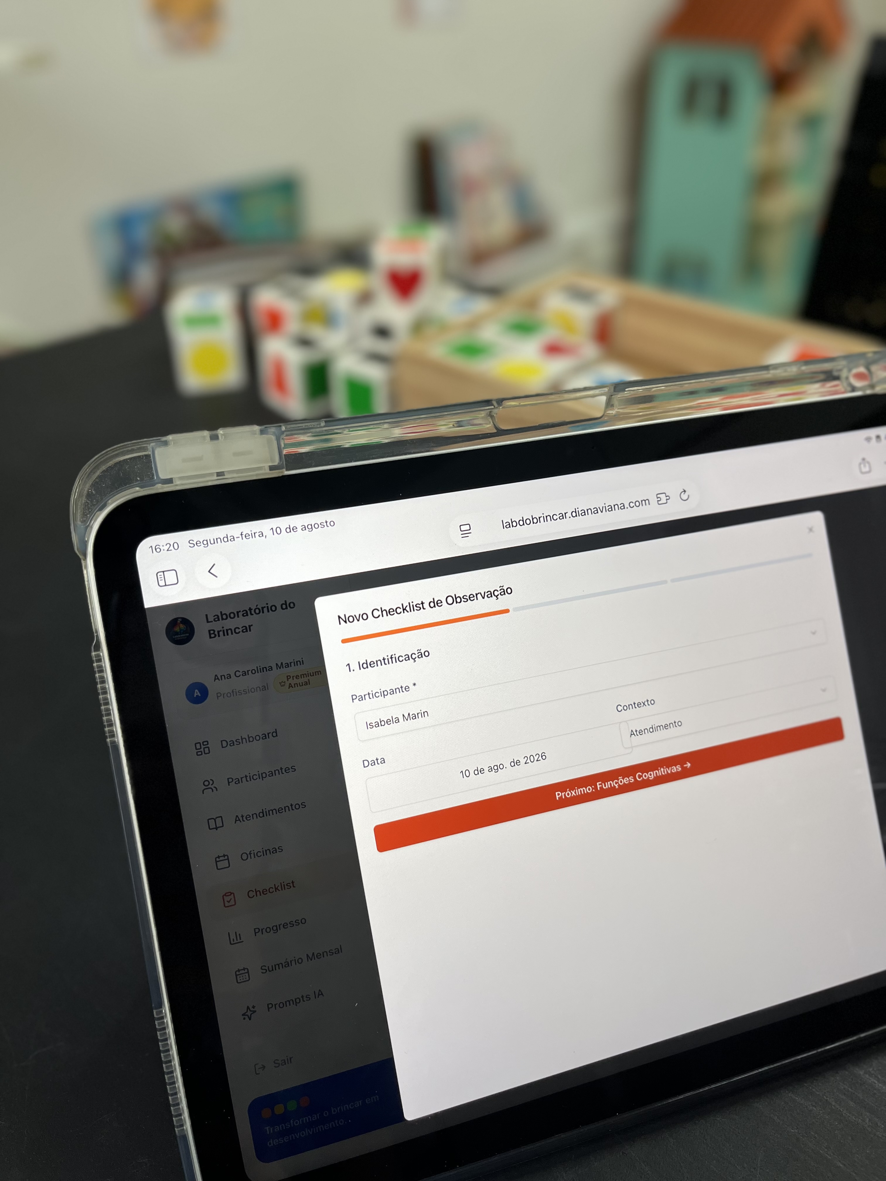 Tela de novo checklist de observação com identificação do participante no tablet