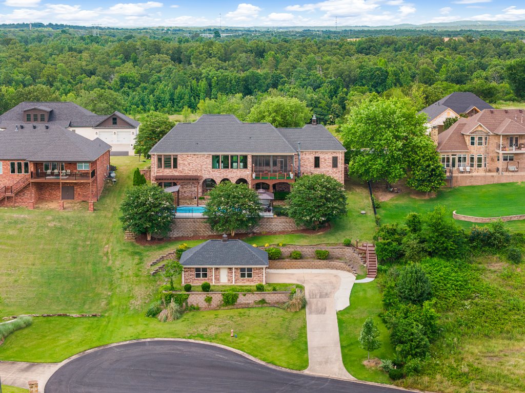 Real estate photography by Ino Imagery — Aerial — Lakefront Estate