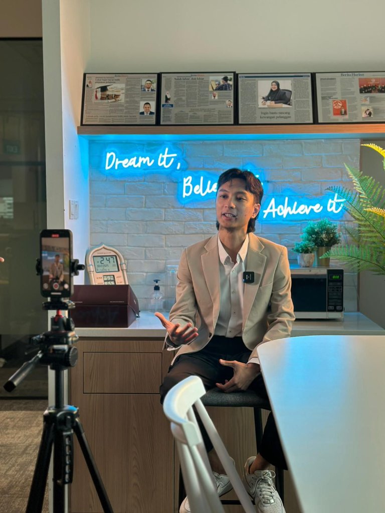 Azri Izwan