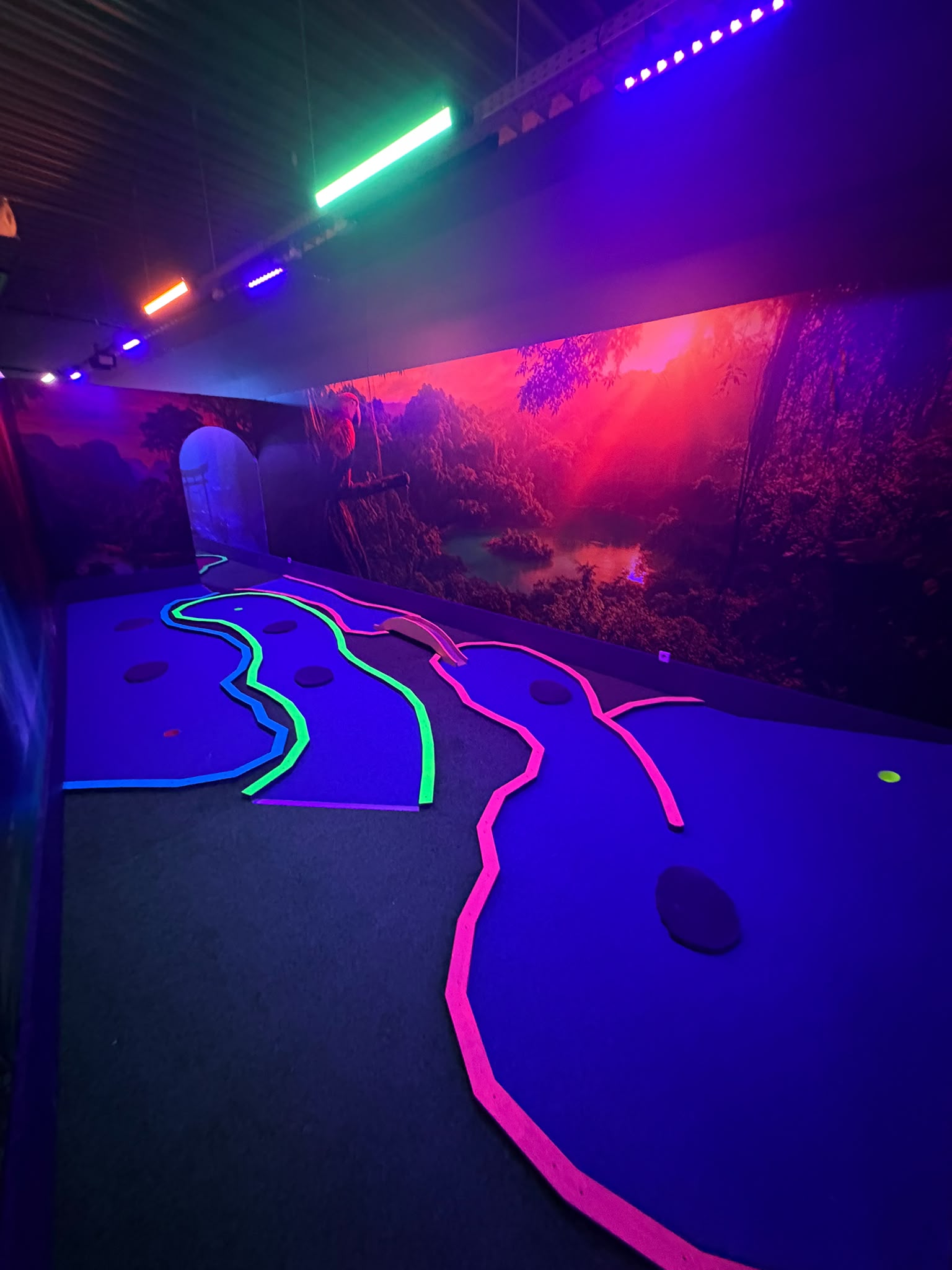 Dschungel-Themenbahn beim Adventure Golf in Alsdorf