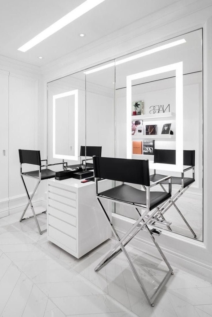 Makeup Studio