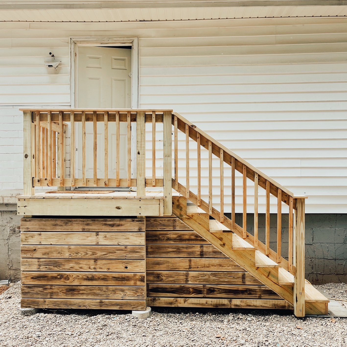 Exterior Staircase & Landing
