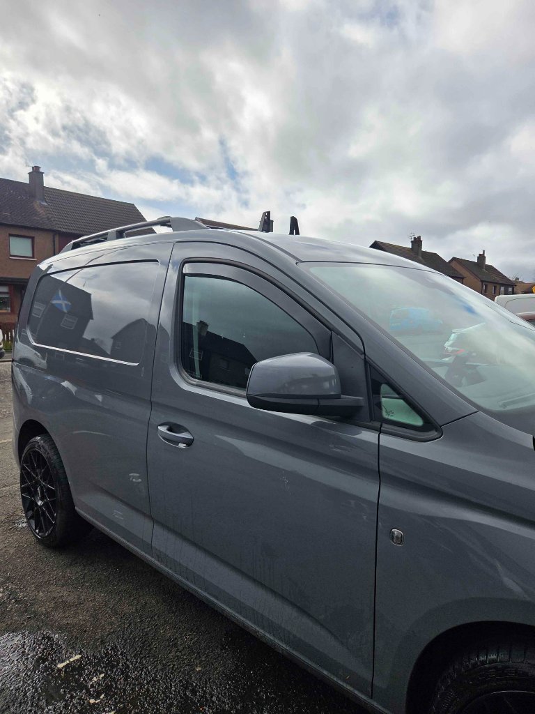 VW Caddy — dirty side before valet