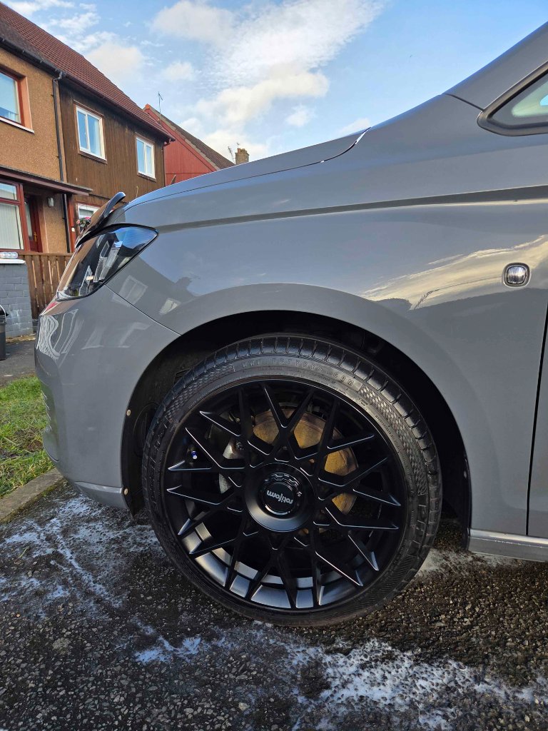 VW Caddy — clean Rotiform alloys after detail