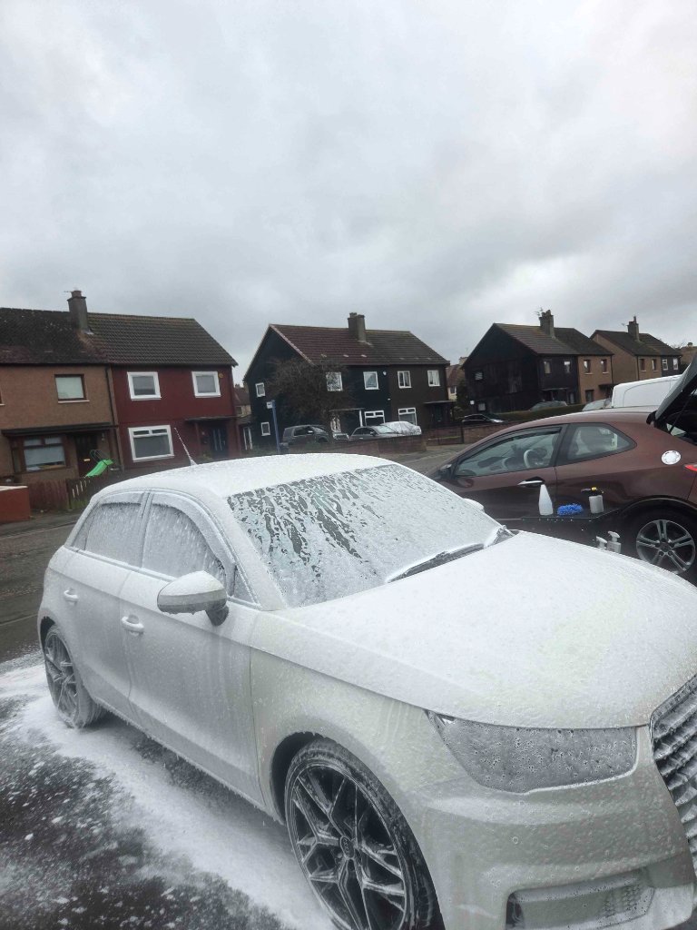 Audi A1 — thick snow foam pre-wash
