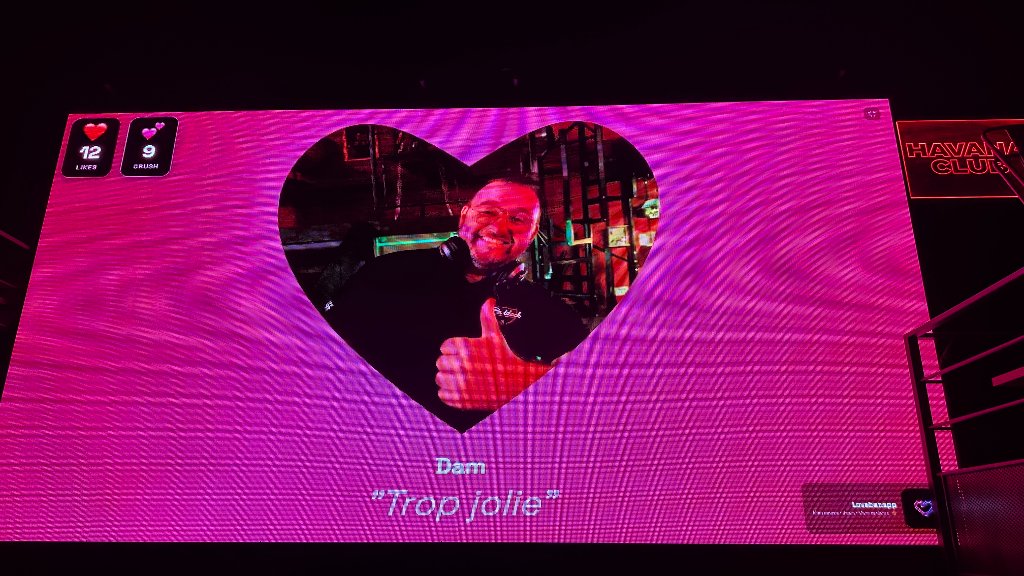 Selfie kiss écran