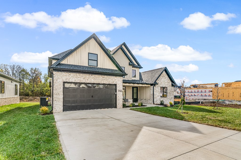 Clays Mill Modern Farmhouse 2