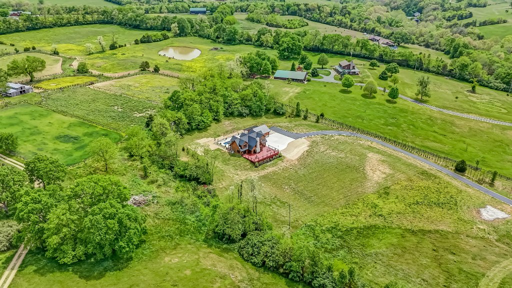 Kentucky Log Cabin Estate 61