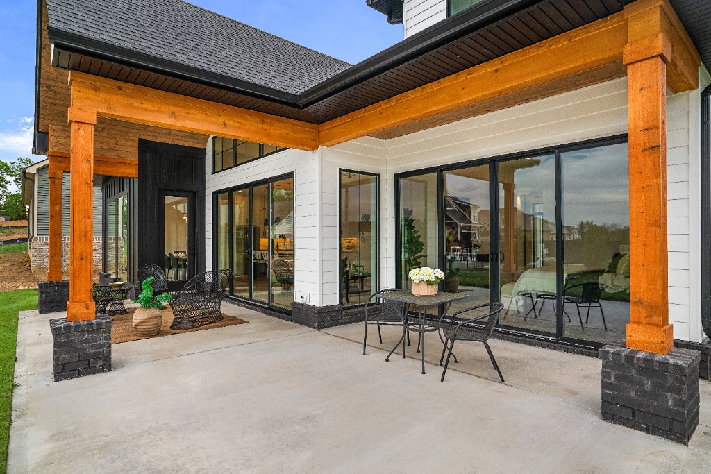 Bowling Green Stone Farmhouse 44