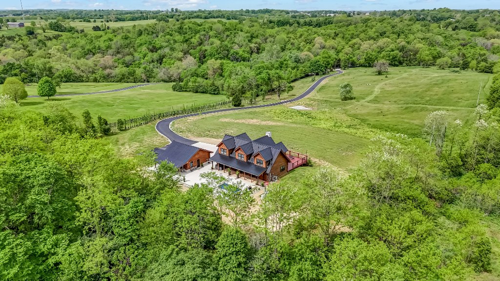 Kentucky Log Cabin Estate 57