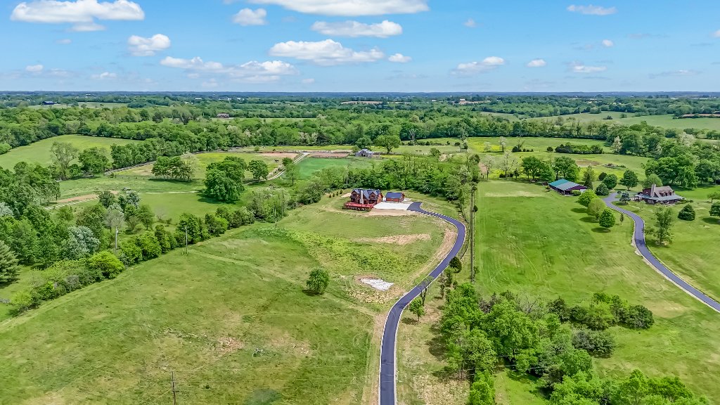 Kentucky Log Cabin Estate 62