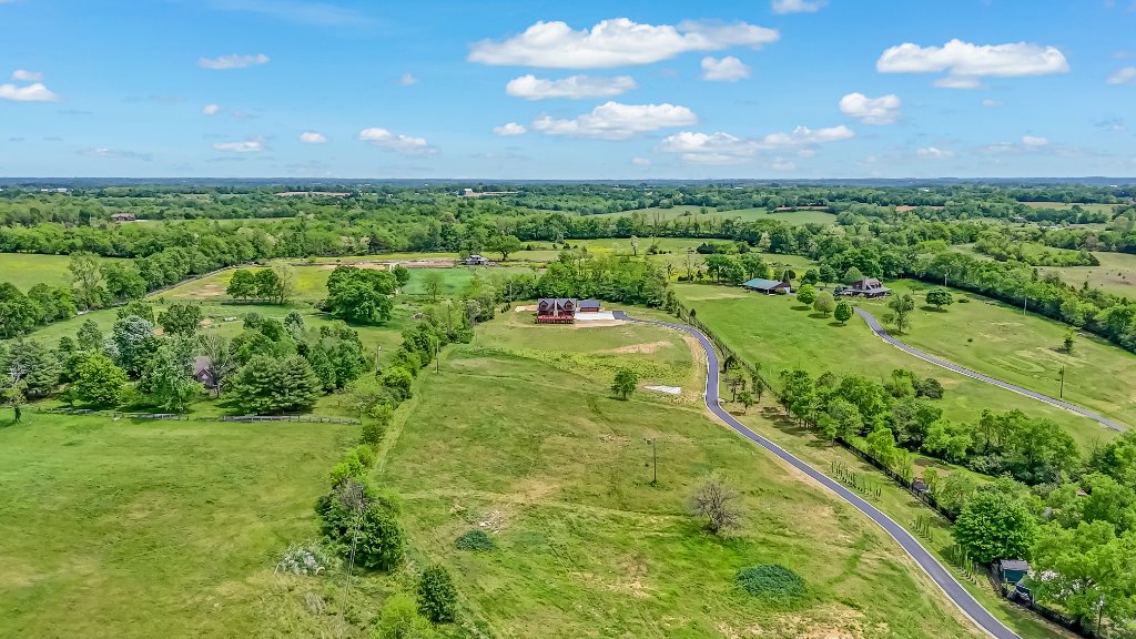 Kentucky Log Cabin Estate 63