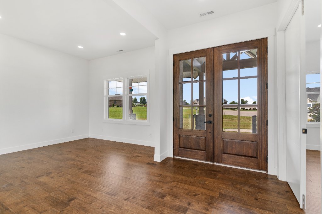 Woodford County Brick Estate 6