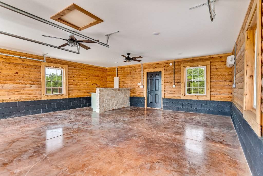 Kentucky Log Cabin Estate 48
