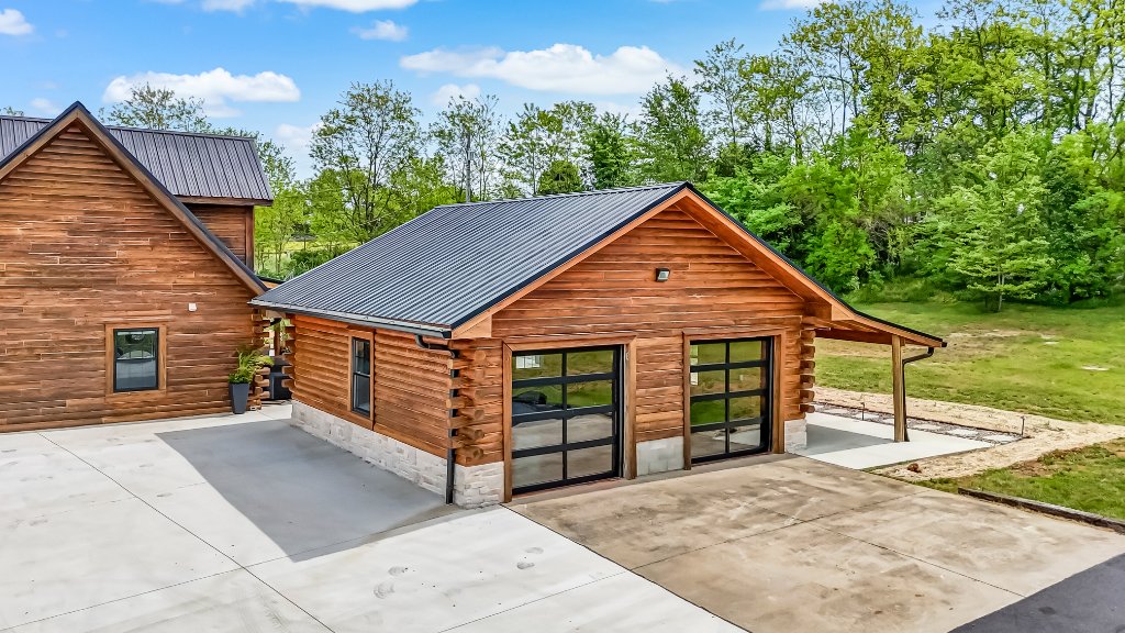 Kentucky Log Cabin Estate 51