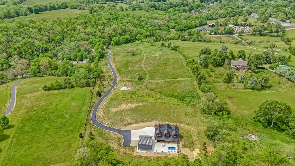 Kentucky Log Cabin Estate 60