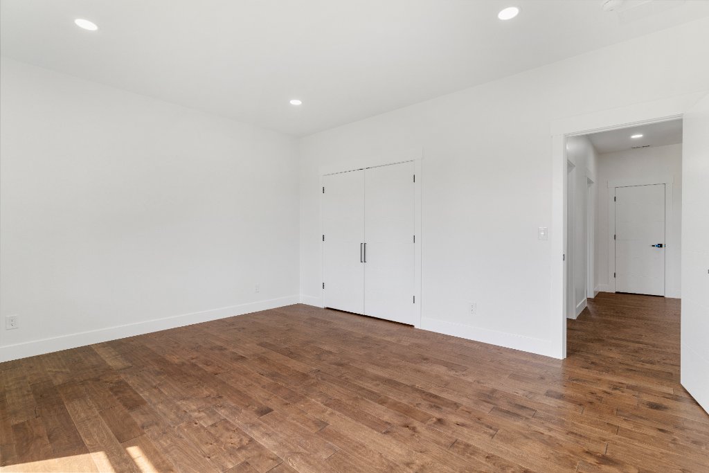 Woodford County Brick Estate 26