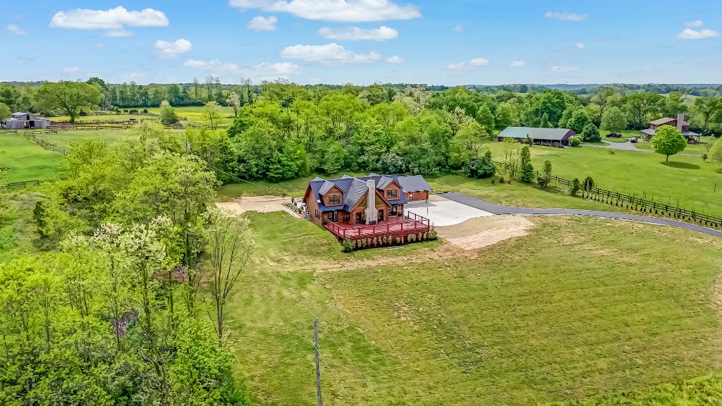 Kentucky Log Cabin Estate 54