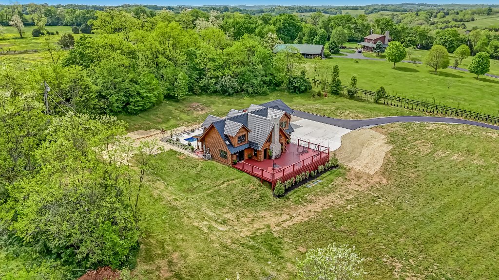 Kentucky Log Cabin Estate 55