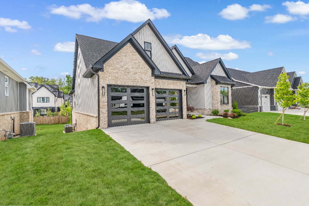 Lexington Modern Farmhouse 2