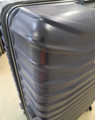 TUMI ボディ補修修理 修理後