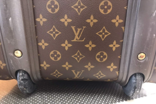 LOUIS VUITTON Louis Vuitton キャスター破損修理