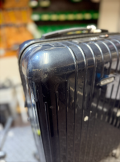 RIMOWA ボディ凹み補正修理(塗装なし) 修理後