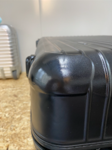 RIMOWA ポリカーボネート亀裂補修修理 修理後