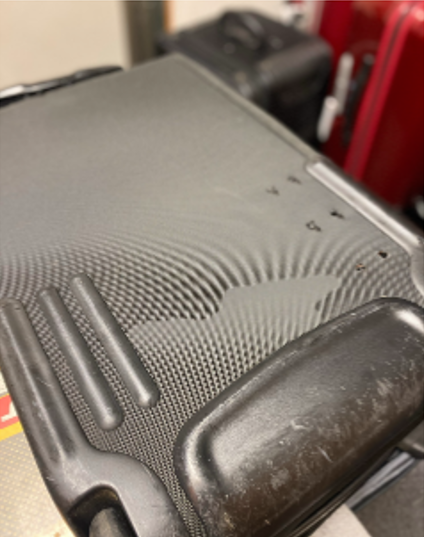 TUMI フットパーツ交換修理