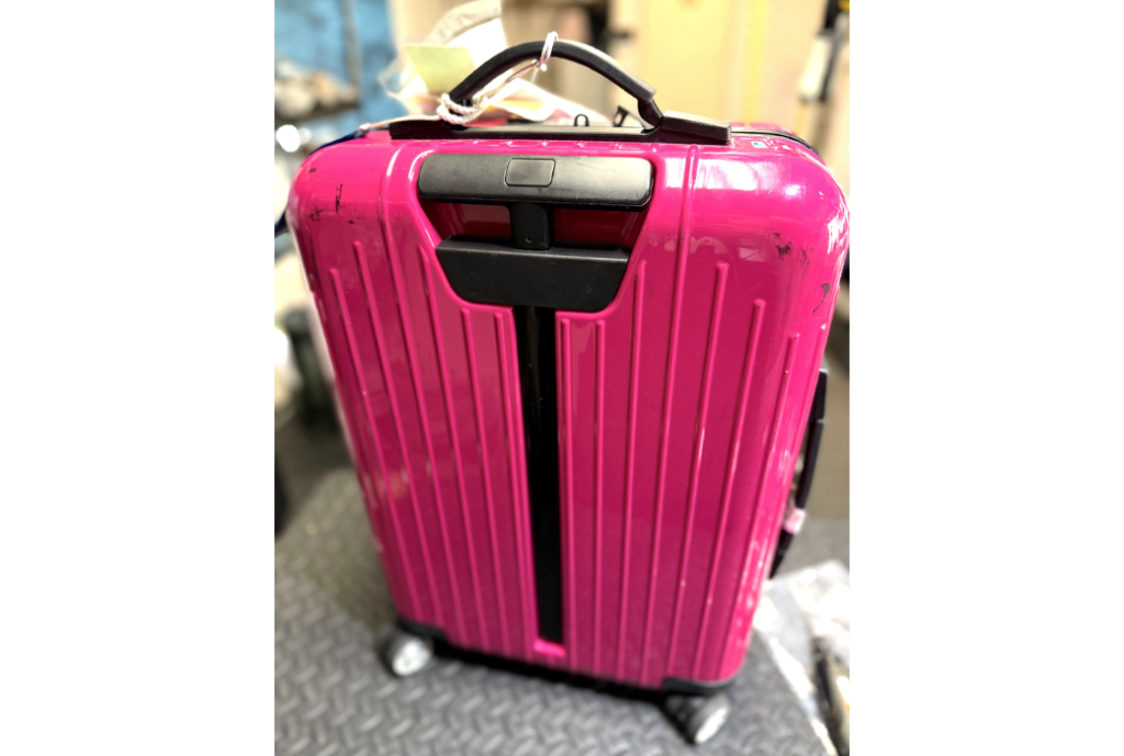 RIMOWA サルサエアー(ショッキングピンク・限定色)伸縮ハンドル交換 修理後