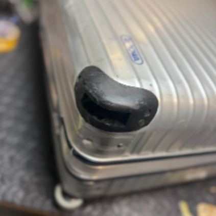 RIMOWA キャスター交換修理
