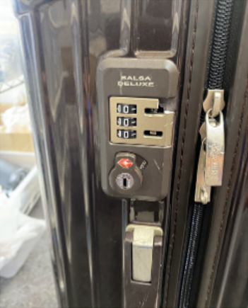 RIMOWA サルサデラックス ロック交換（ポリカーボネートケース）
